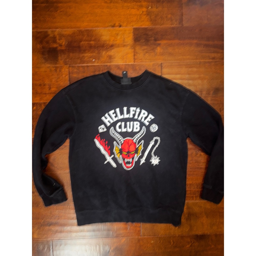 Stranger Things Hellfire Club Sweatshirt Small Black Crewneck Goblincore